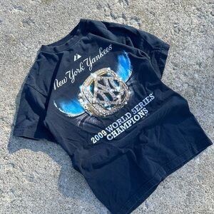 New York Yankees Black T-Shirt